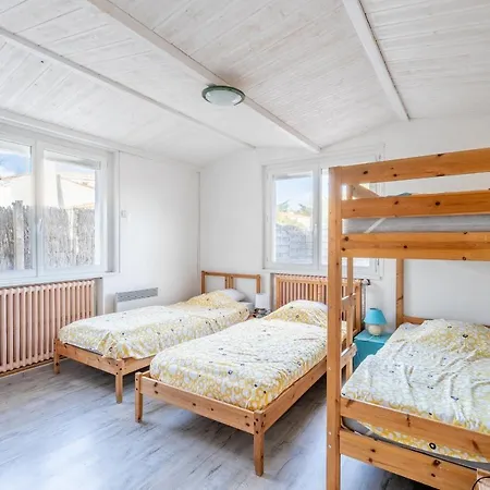 10 Pers A 50m Apartment *