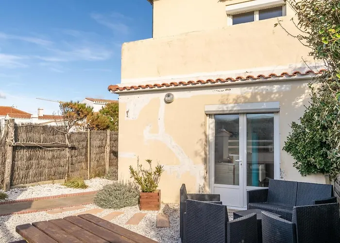 10 Pers A 50m Apartment Barbatre