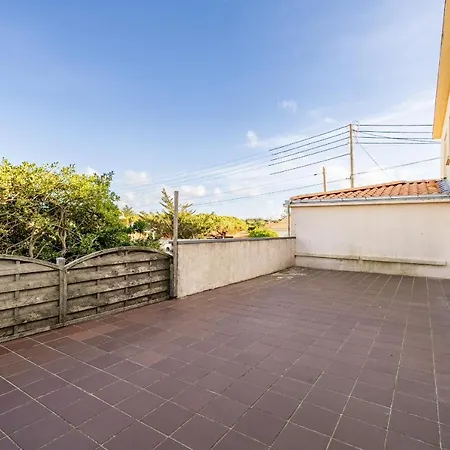 10 Pers A 50m Lägenhet Barbâtre